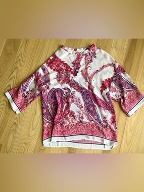 Violet & Clair Paisley Blouse Size S Relaxed Fit Boho Print Lightweight